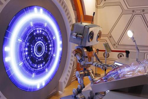 机器人8号,智能革命中的未来先锋